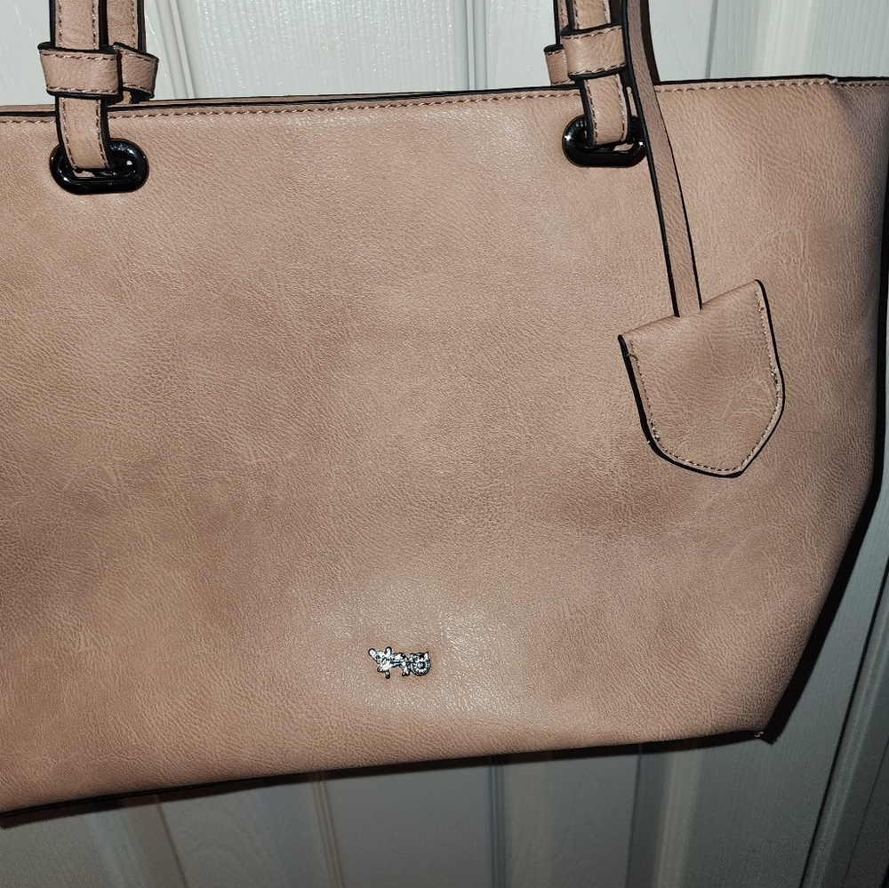 Handbag - Picture 2 of 4